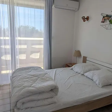 Duplex En Bord De Avec Jardin Prive Et Acces Direct A La Plage, Climatisation, Parking Et Internet. - Fr-1-250-282