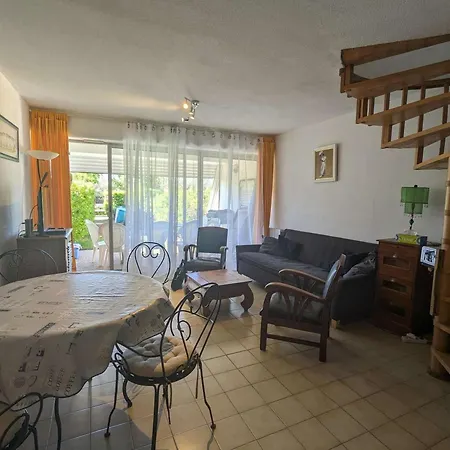 Duplex En Bord De Avec Jardin Prive Et Acces Direct A La Plage, Climatisation, Parking Et Internet. - Fr-1-250-282 * La Grande-Motte