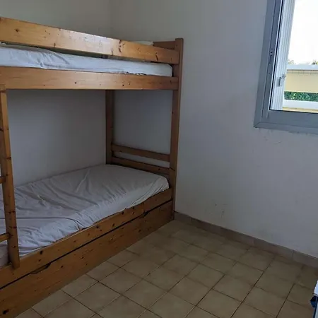 Duplex En Bord De Avec Jardin Prive Et Acces Direct A La Plage, Climatisation, Parking Et Internet. - Fr-1-250-282 *